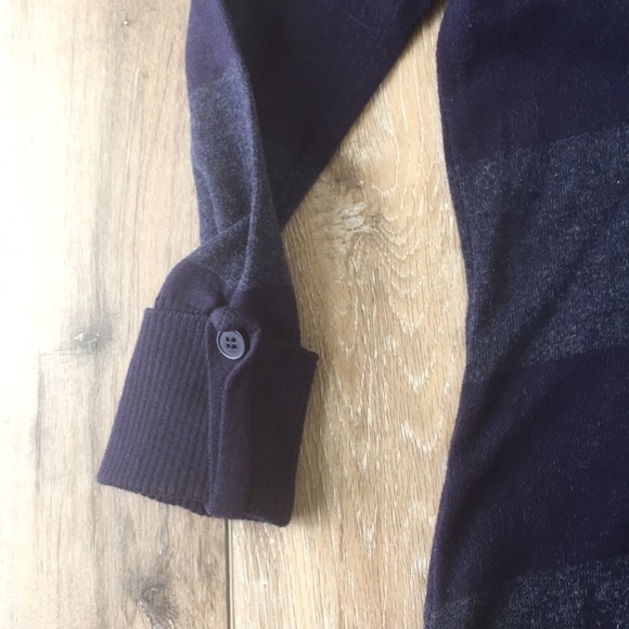 Light Striped Vneck Sweater - Picture 8 of 9